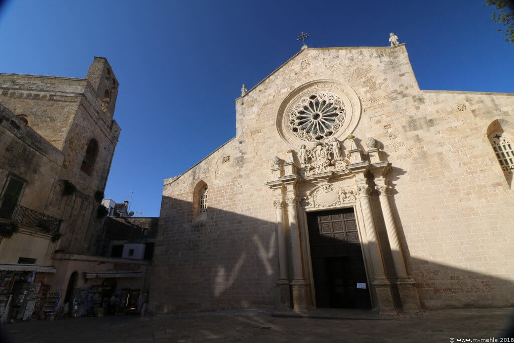 Fassade der Kathedrale Santa Annunziata
